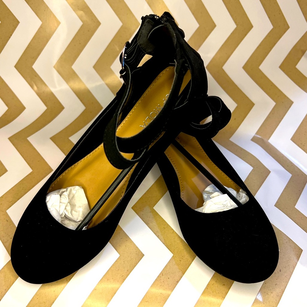 Black Faux Suede Ballet Flats Size 6 NWOT